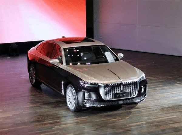 Chinese version of Rolls-Royce rolls off production line