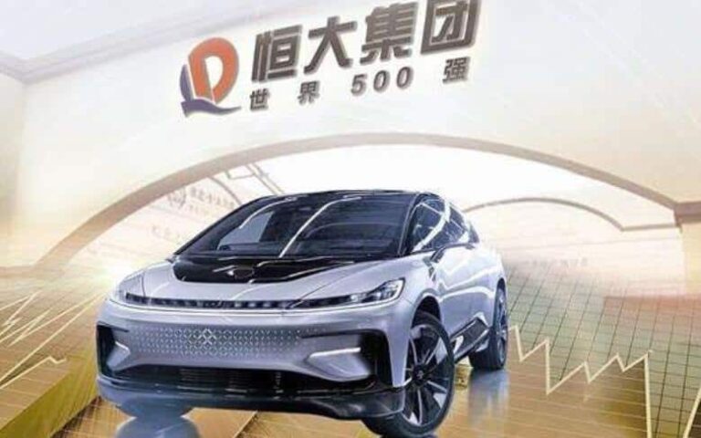 China's biggest property developer is getting serious about making new energy cars