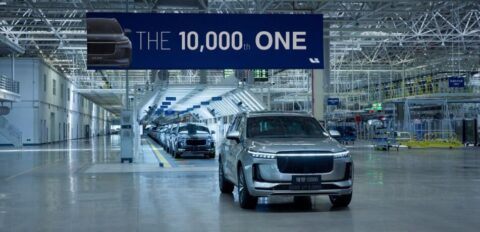 Nio rival Li Auto responds to a highway fire in its vehicle