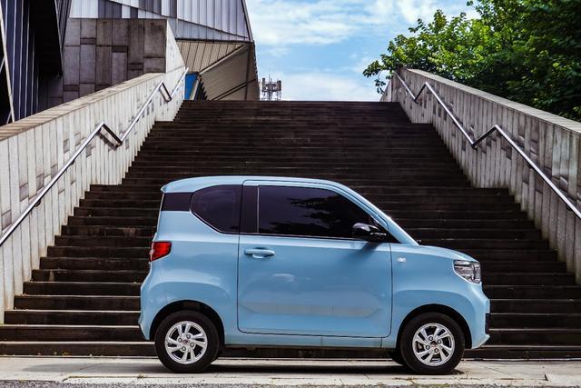 China's vehicle sales in December expected to grow 7.9 percent year-on-year