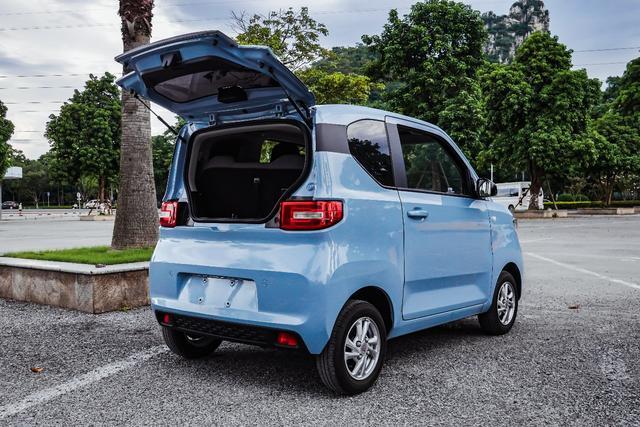 China's best-selling electric car sees one-day sales of up to 1,200 units in October