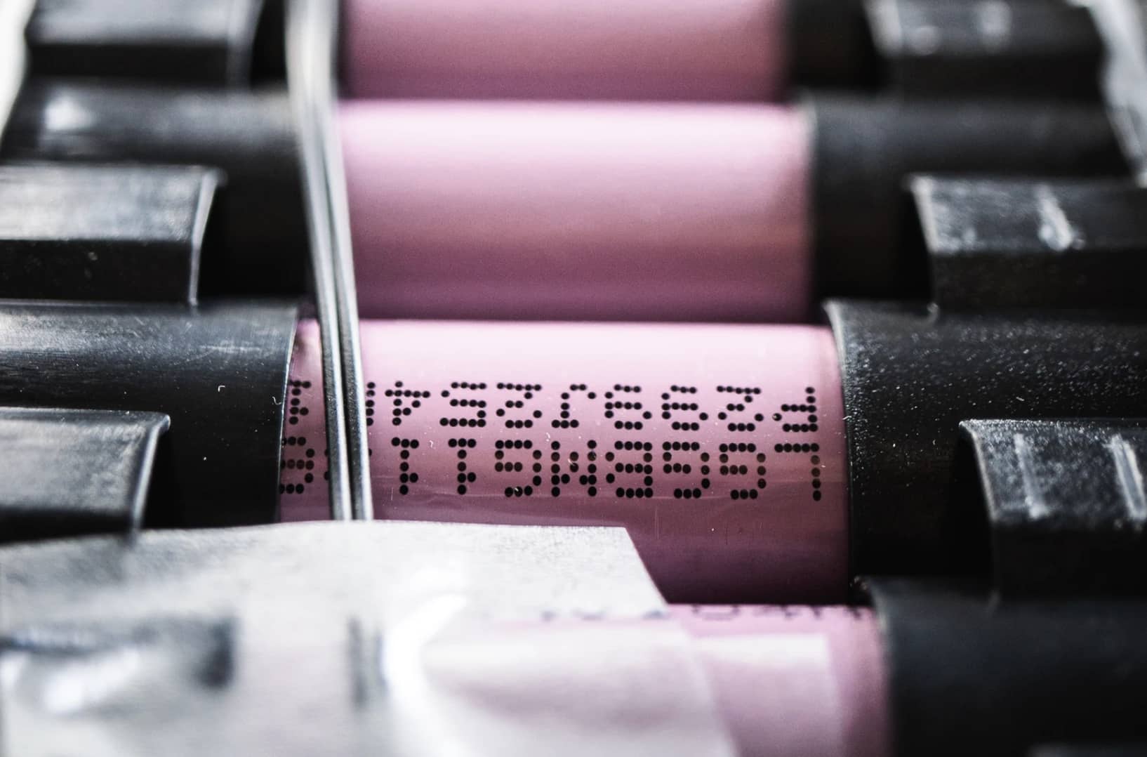 SAIC's high-end EV brand partners with CATL to develop cars with range of up to 1,000 km