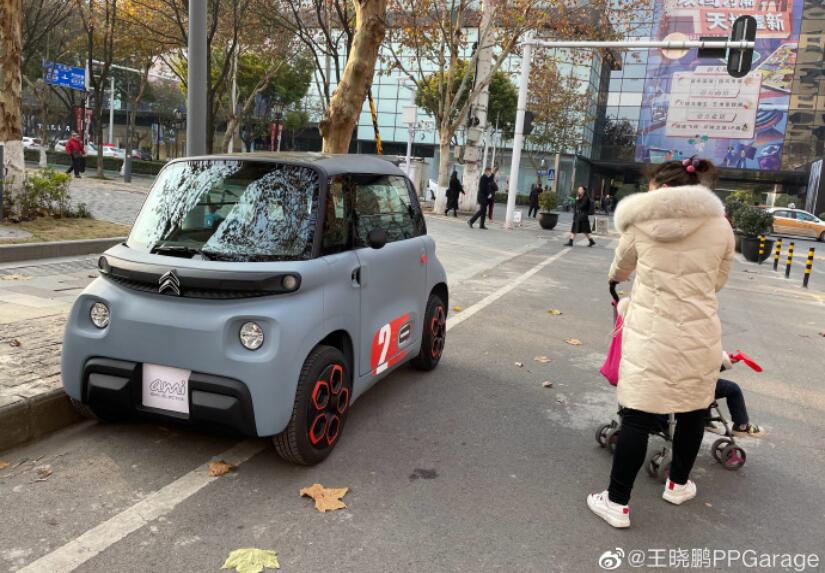 Citroën Ami, a small electric car with a range of 70km, appears in China