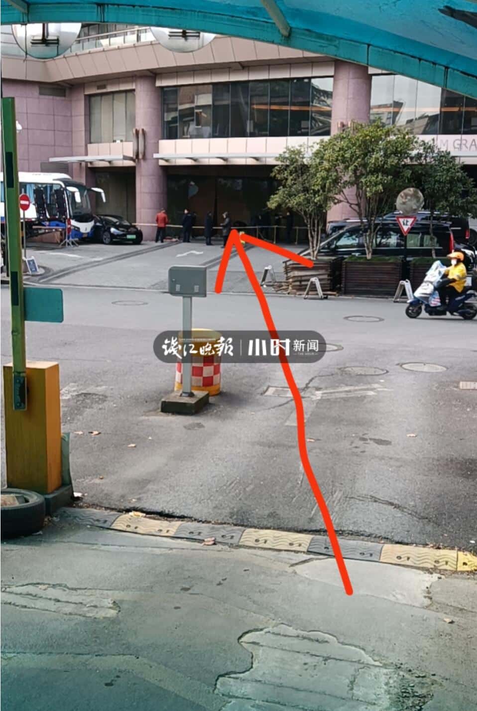 Tesla Model 3 crashes into hotel lobby in Hangzhou, owner claims that the vehicle lost control