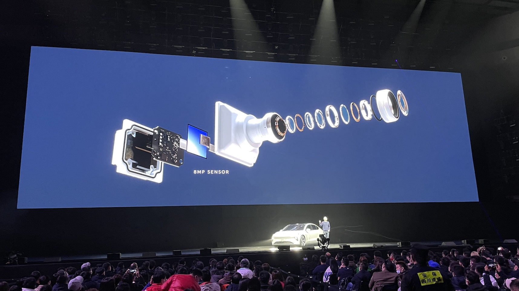 Nio unveils its first electric sedan, ET7, with maximum range of over 1,000 km and price starting at about ,000