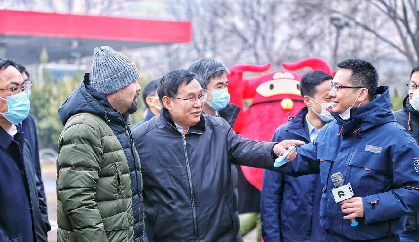 Oil giant Sinopec chairman visits Nio's battery swap station