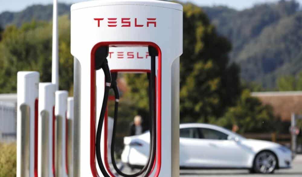 Tesla China removes battery swap-related content from its business scope