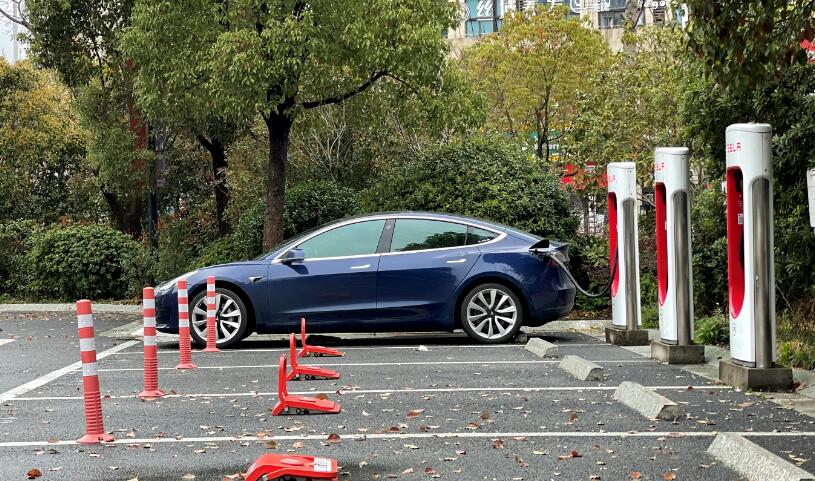 Tesla salesperson says China-made Model 3 price may follow Model Y upward