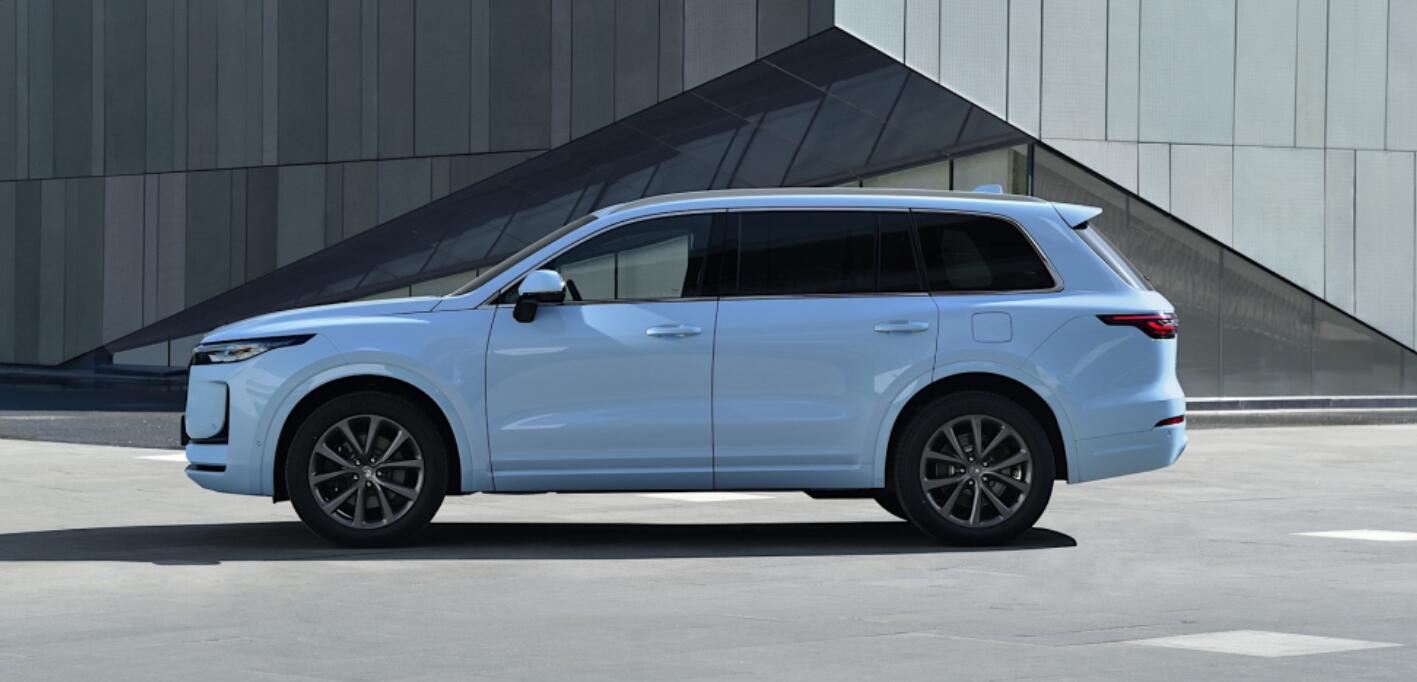 Li Auto says its self-driving system can compete with Huawei and Tesla by next year