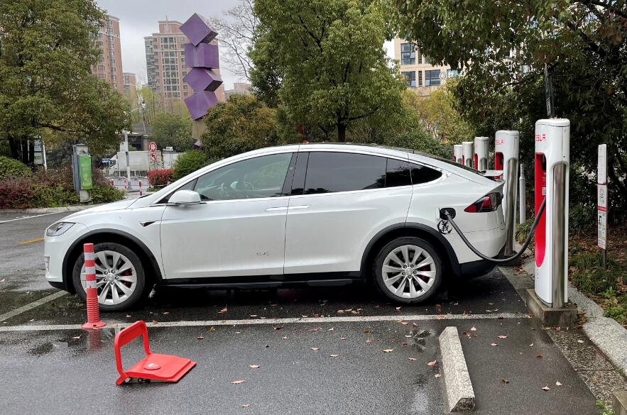 CATL chairman says only those who never drove EVs have range anxiety