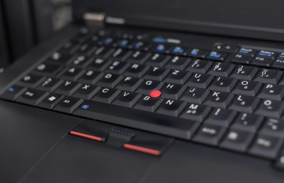 Lenovo resists temptation as group of Chinese firms jump on car-making bandwagon