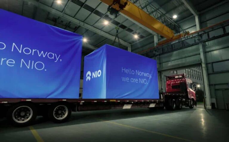 Nio starts shipping battery swap stations and superchargers to Norway