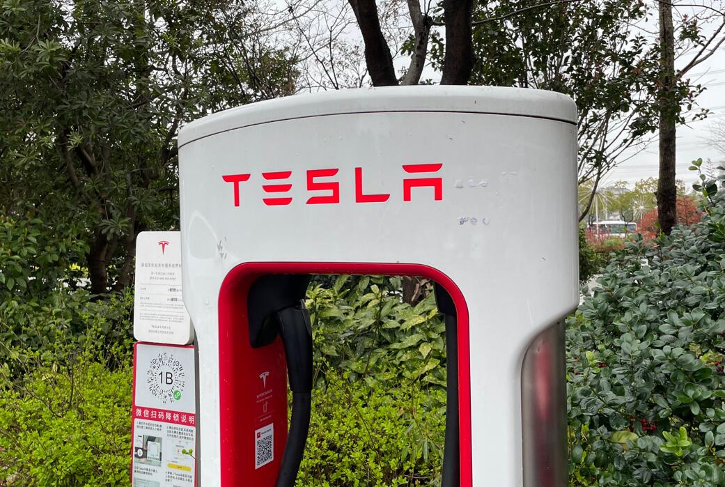 Tesla could generate billion in annual revenue by opening charging network to other EVs, Goldman Sachs says