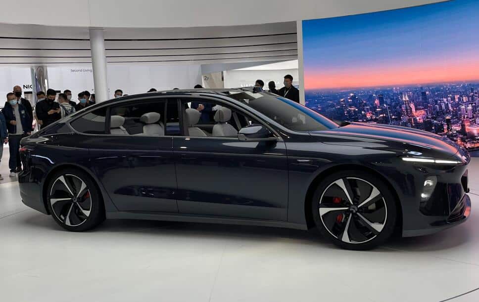 Nio ET7 road test camouflage images revealed