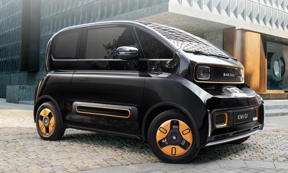 KiWi EV goes on pre- sale, priced twice as much as Mini EV