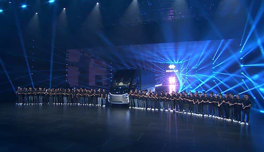 Baidu-backed DeepWay unveils heavy truck that can support up to L4 autonomous driving