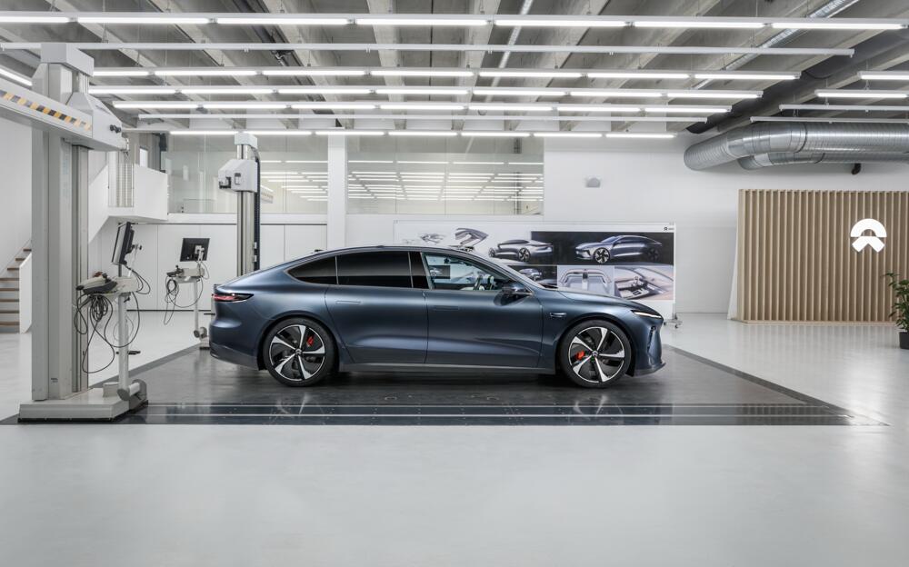 Nio debuts ET7 in Germany, local deliveries expected to begin in Q4 2022