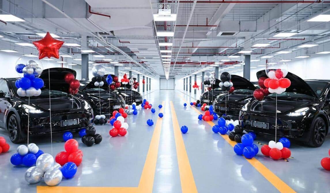 Tesla opens new large delivery center in Shanghai