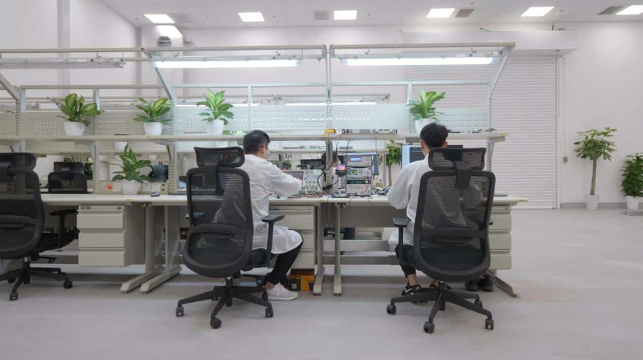 Tesla completes data center in China to store local data, builds Shanghai R&D center