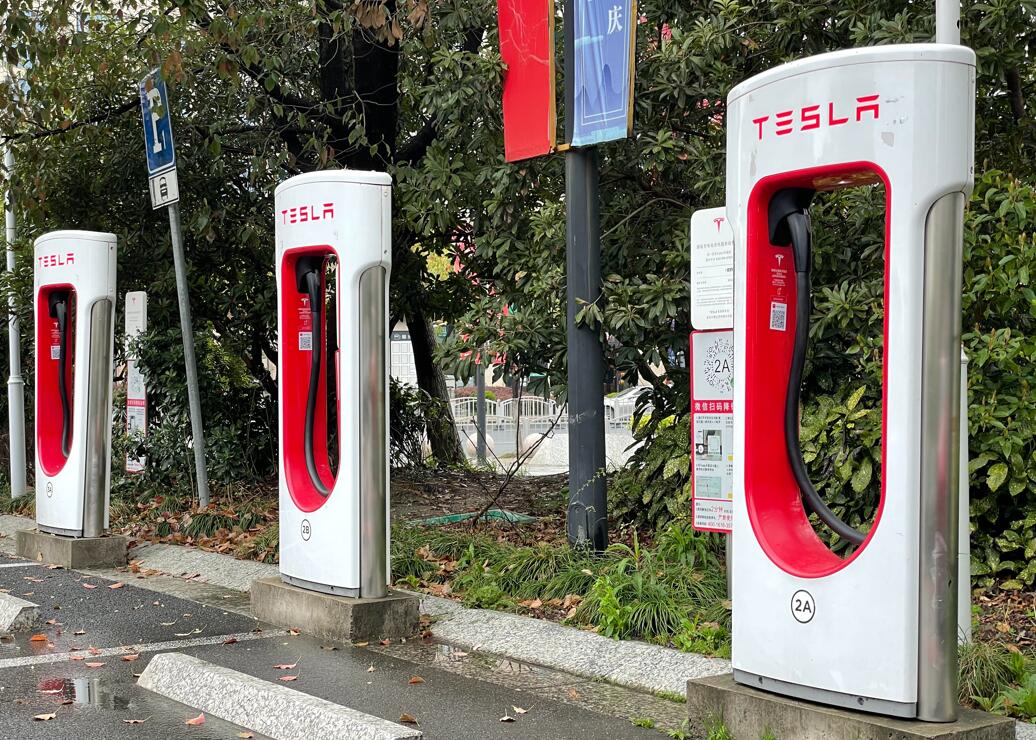 Tesla reaches 1,000 Supercharger stations in Chinese mainland