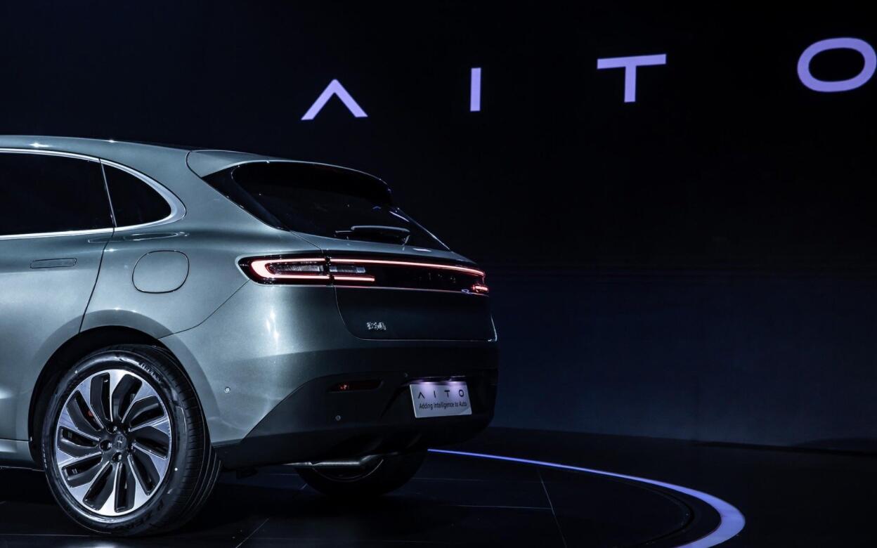 Seres unveils new premium brand AITO, aims to build over 1,000 stores with Huawei next year