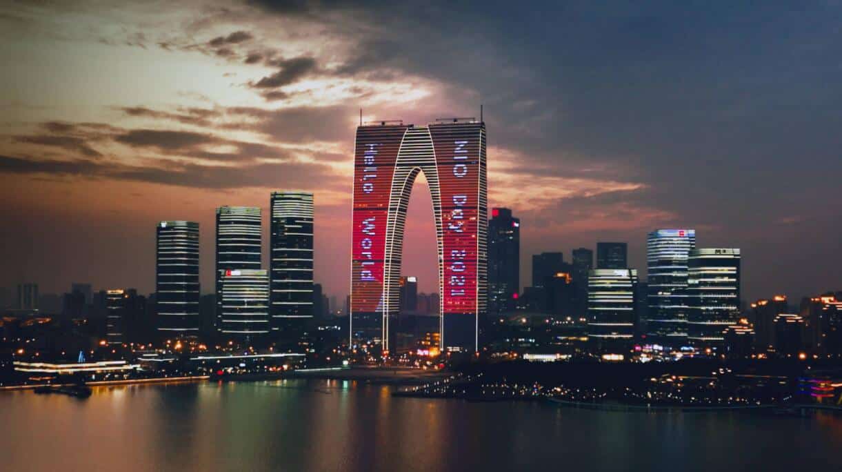Nio lights up major landmarks in Suzhou for Nio Day 2021