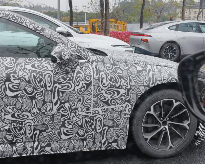 Xpeng P7 sedan with LiDARs may be coming