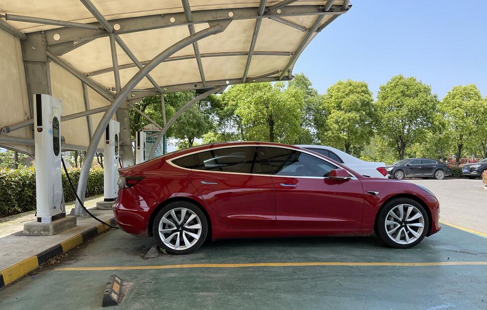 Chinese New Year holiday: Charging remains headache for EV owners