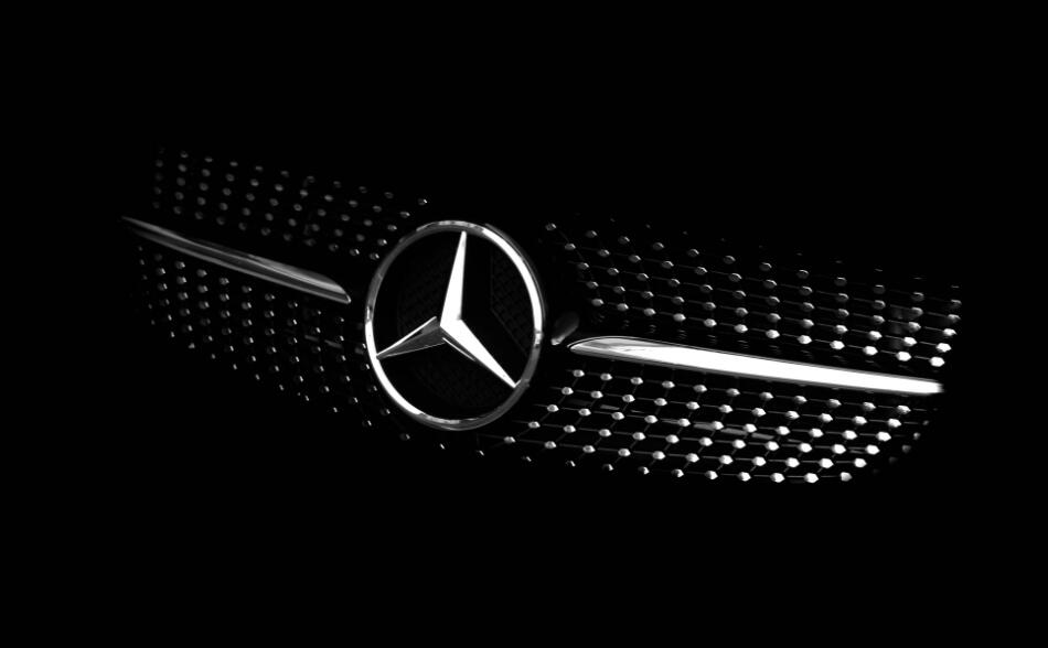 Mercedes-Benz named by Chinese banking regulator for its auto finance unit's infringement of consumer rights