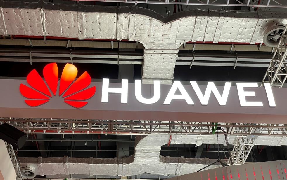 Volkswagen reportedly plans to acquire Huawei's self-driving team with further details expected by end of March