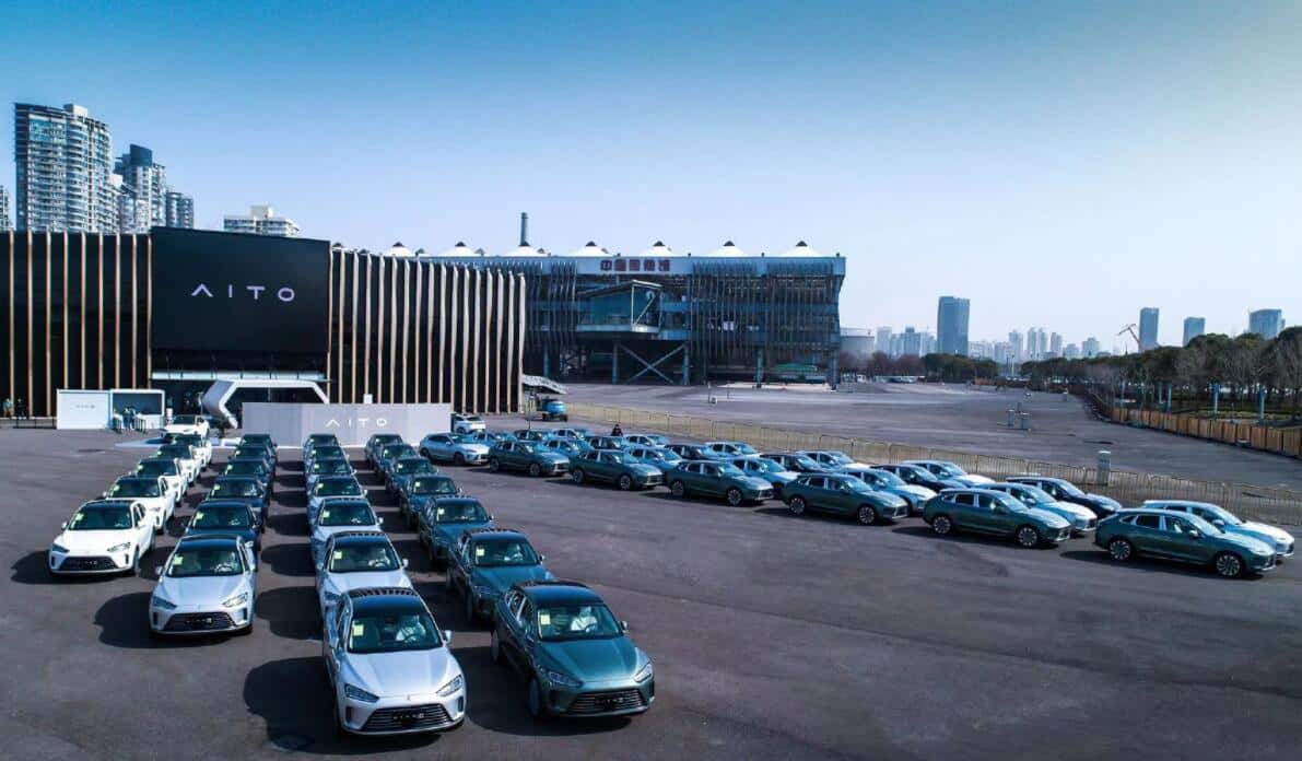 AITO, jointly created by Huawei and Seres, delivers vehicles to first owners
