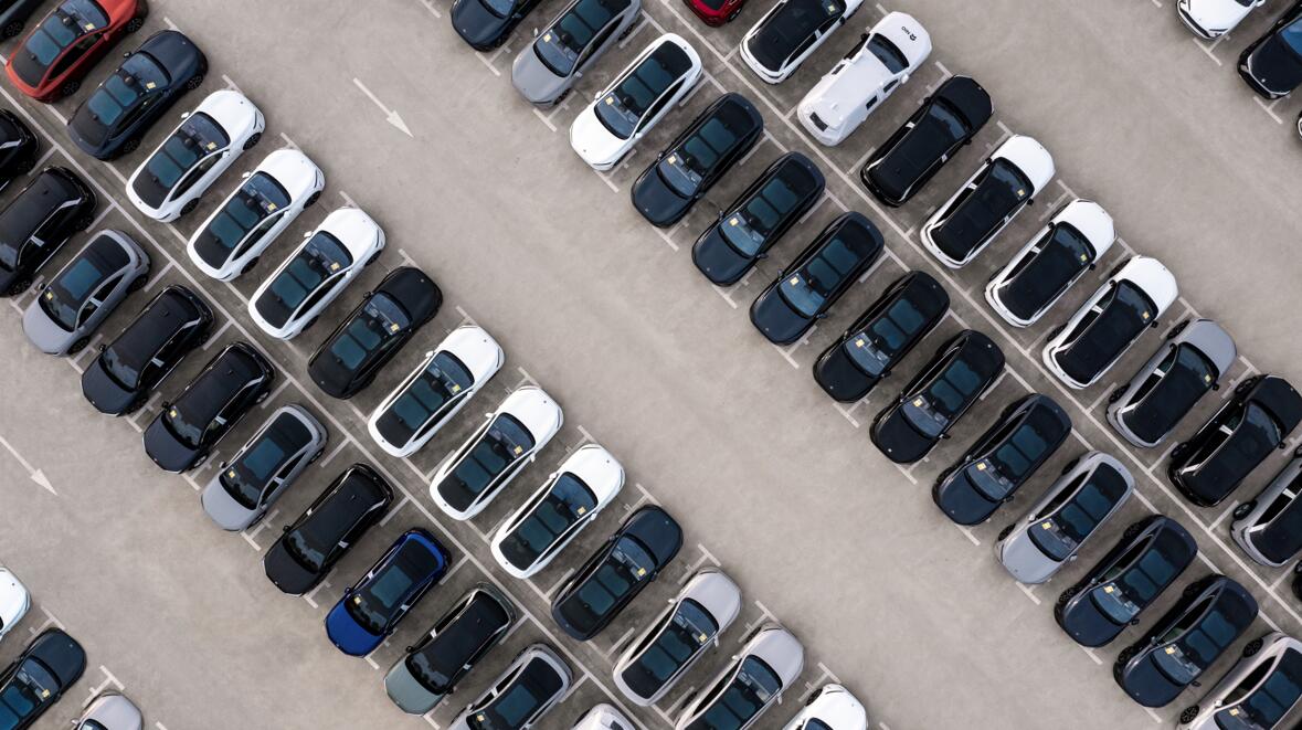 Nio starts ET7 deliveries as planned