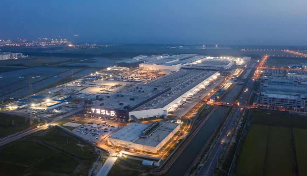 Tesla's Shanghai plant reportedly stops work for two days