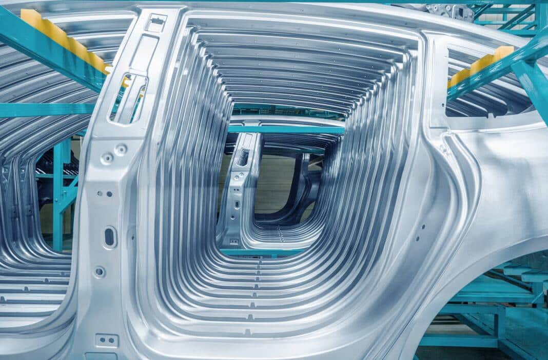 Nio sees first batch of ET7 mass production vehicles roll off line