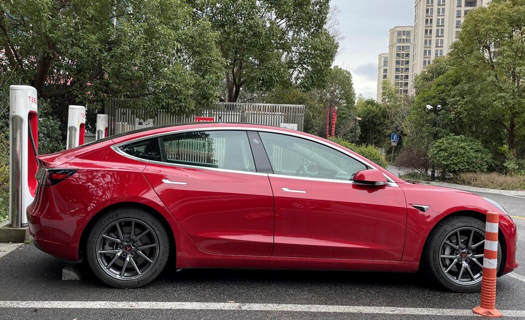 Tesla recalls 127,785 Model 3 vehicles in China due to risk of losing power while driving