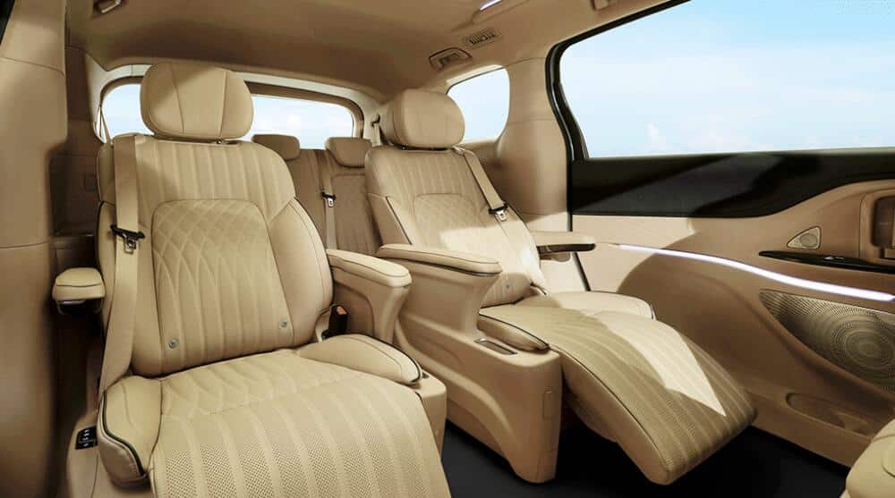 Voyah starts Dream MPV pre-sales with prices starting at about ,000