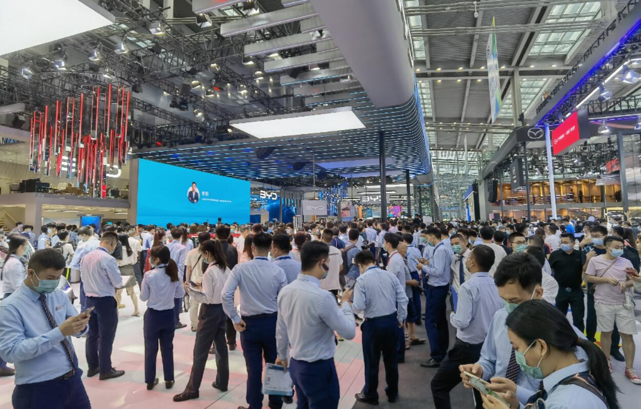 BYD booth at Shenzhen auto show attracts large crowd after Seal starts pre-sale at perfect timing