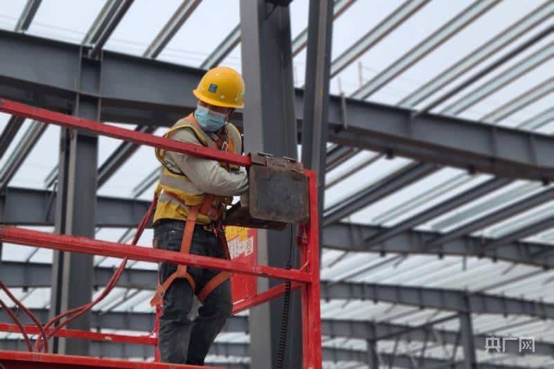 NeoPark construction continues as China celebrates Labor Day holiday