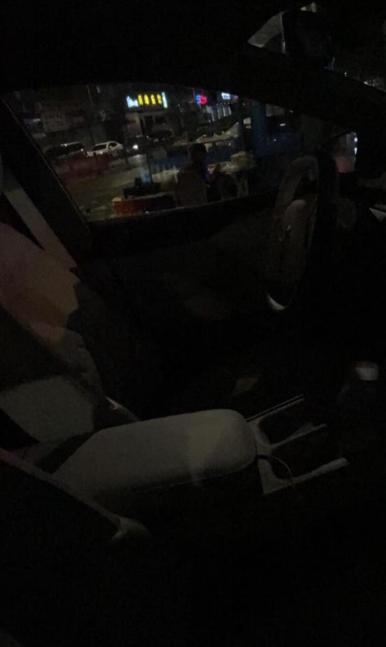 Nio investigates after two ET7 owners report loss of power while driving