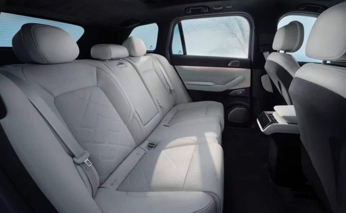 Nio exec shares images of ES7 ahead of official launch