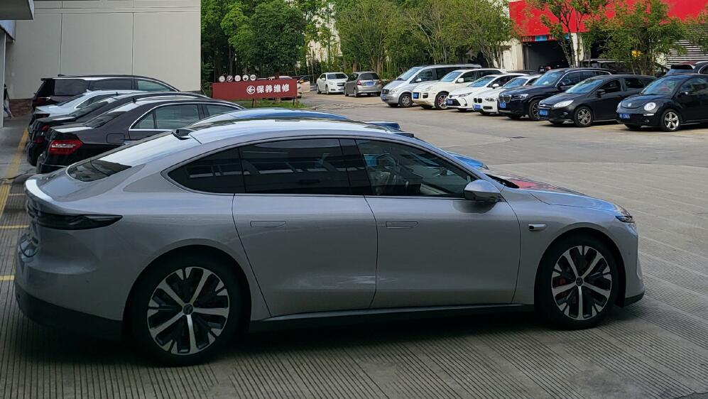 Blogger who said Nio had no future three years ago becomes one of the first ET7 owners