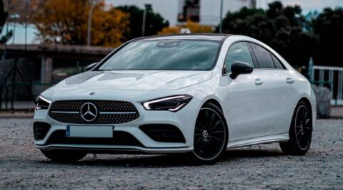 New Mercedes-Benz service requiring subscription sparks widespread discussion