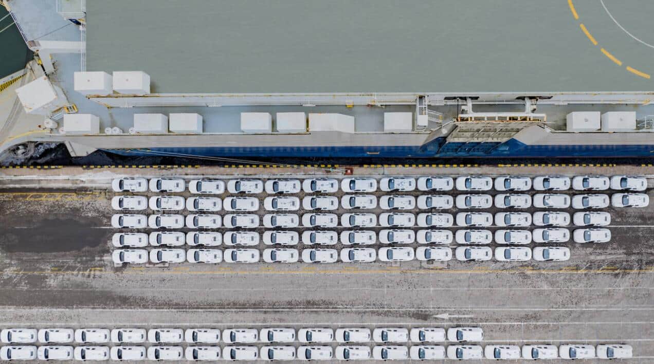 First batch of Nio ET7 sedans leave China port for Europe