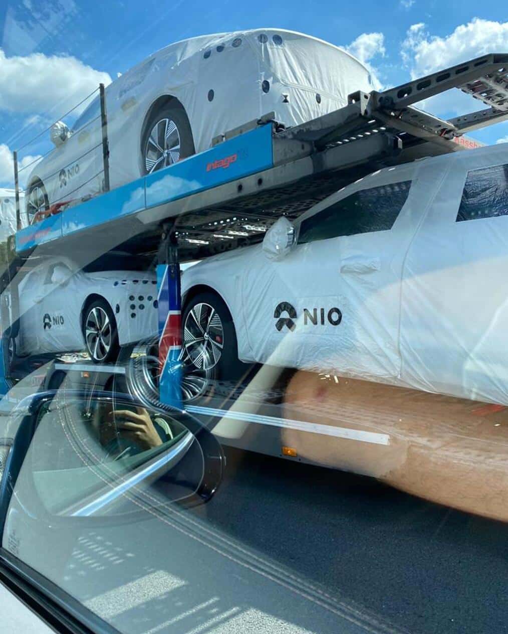 Nio seen transporting ET7 sedans across Europe