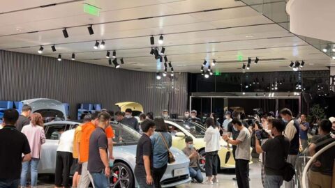 Nio sees its 'Model 3' moment as ET5 starts locking in orders