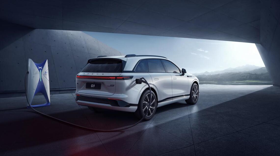 Xpeng officially launches G9: Starts at around ,000, deliveries to start at end of October