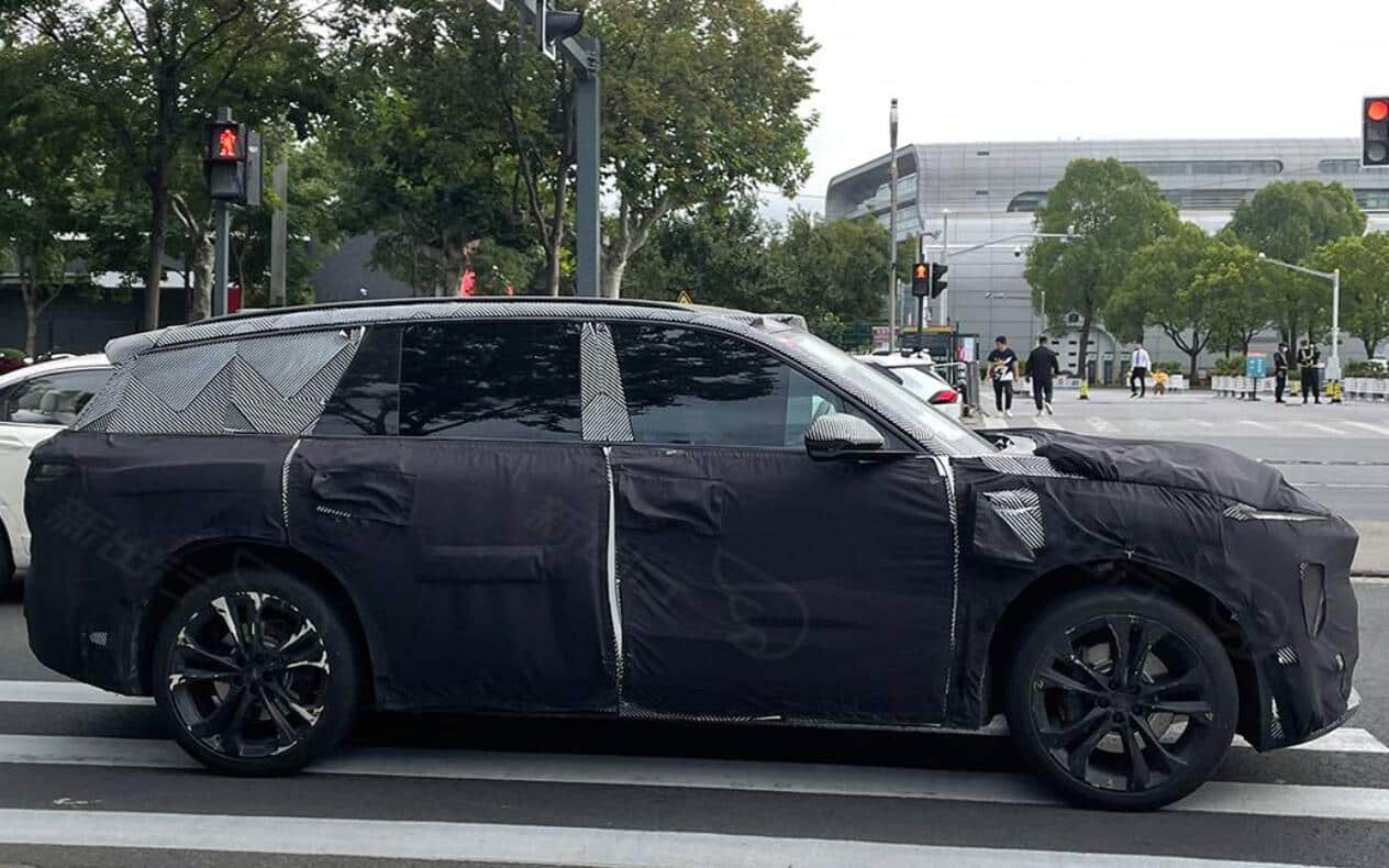 Nio ES8 with LiDAR: New spy photos show more details