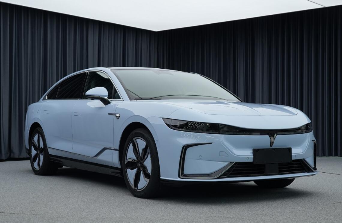 Regulatory filing reveals key specs for Voyah's first sedan