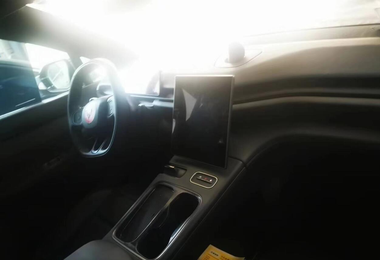 Spy photo shows Nio testing new SUV suspected to be ES5