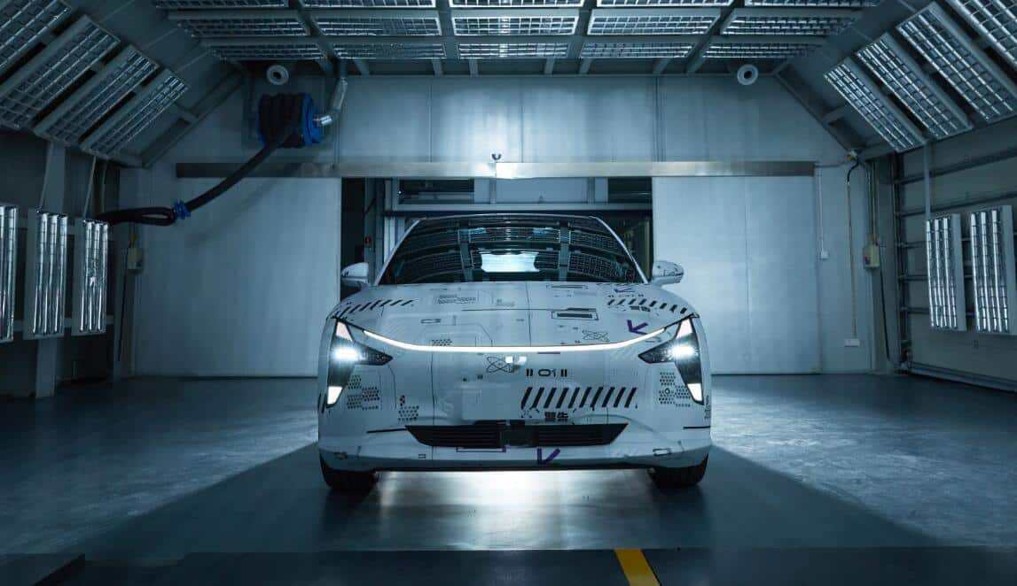 Jidu sees 1st validation prototype of ROBO-01 roll off line